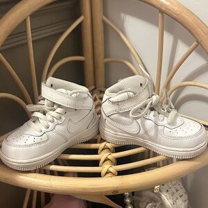 Nike White Toddler High-Top Sneakers with Strap